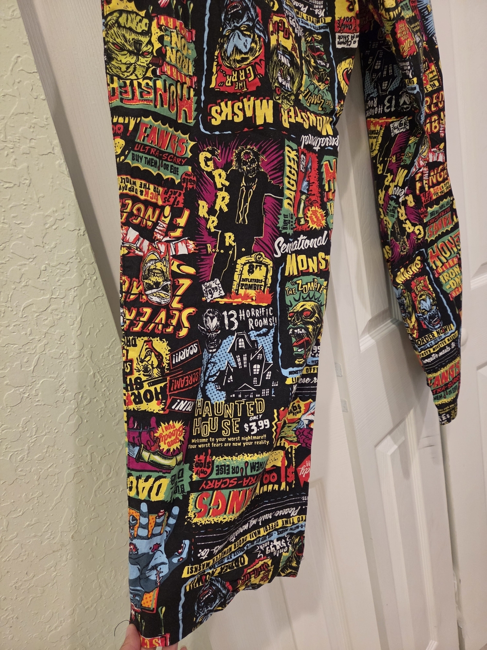 Halloween Monster Print Lounge Pants Men's Large - Picture 9 of 9